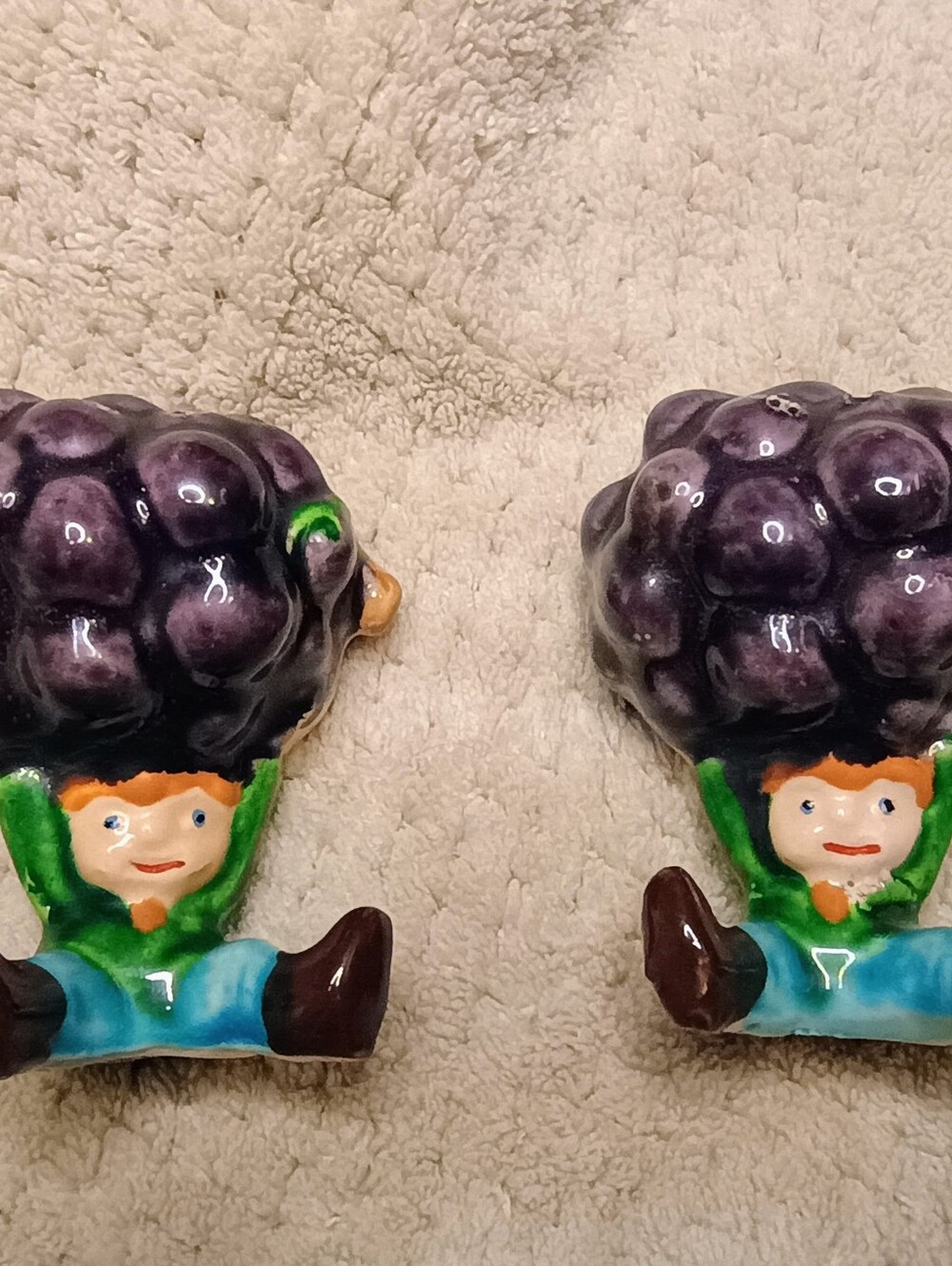 Anthropomorphic Grape Salt Pepper Shakers Ceramic Kitsch Japan Gnome Elf Pixie